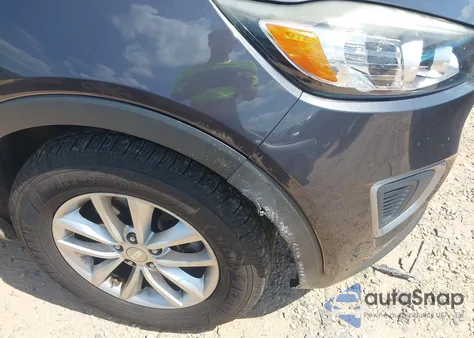 2016 Kia Sorento 2.4L Lx z USA, uszkodzony, nr VIN 5XYPGDA33GG010018